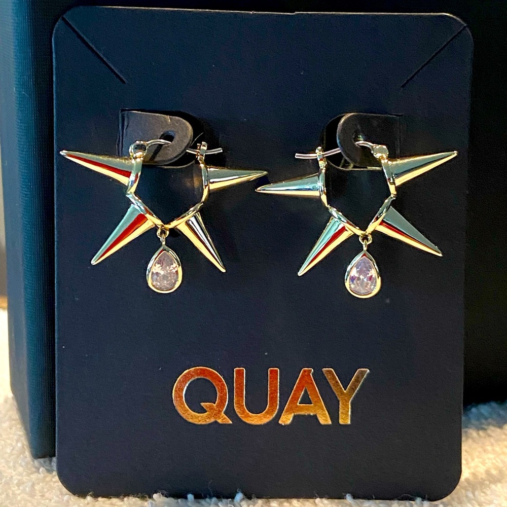 Spike Gold Toned Sparkle Earrings (beautiful) NWTS